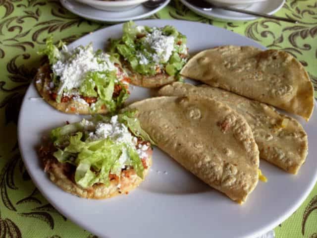 Antojitos Mexicanos (Doña Lupita Vergara) - 2da Cerrada de Heliotropo